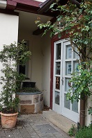 TN Bauernhof Brunnen