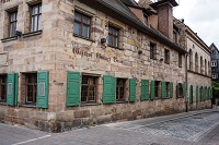 TN Gruener Baum Seite
