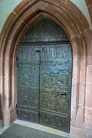 TN Michaeliskirche Eingangstuere