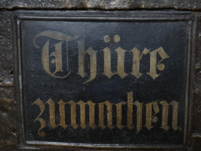 TN Tuerschild