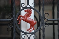 TN rotes ross fenster